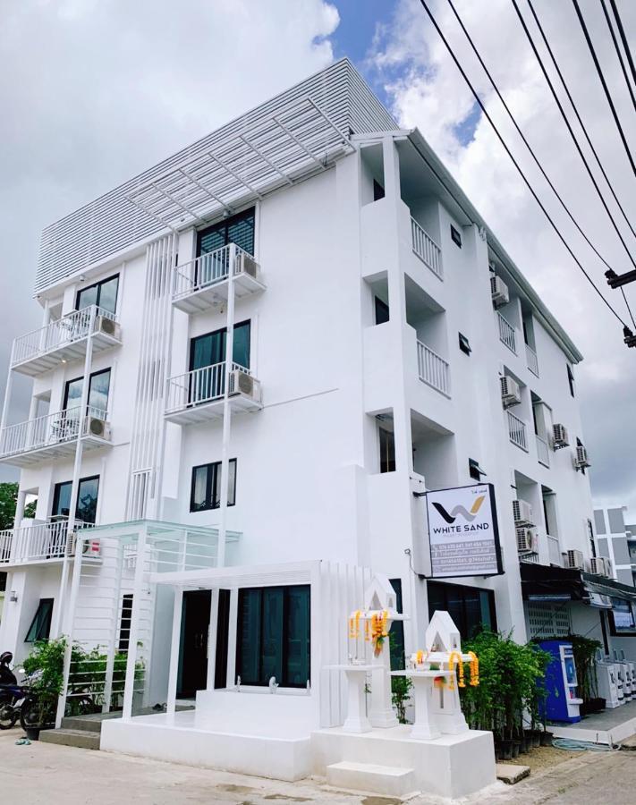 White Apartment Phuket